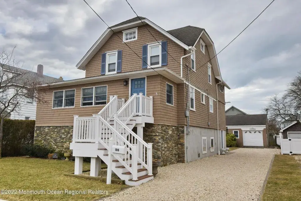 Six-car driveway at Sea Reach